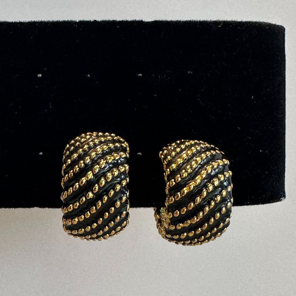 Black and Gold Tone Vintage Clip Earrings